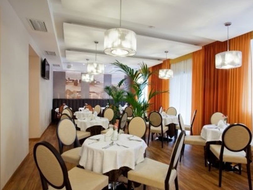 снимок зала для мероприятия Рестораны ДеВиль на 3 мест Краснодара