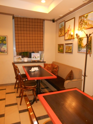 фотокарточка зала Кафе Кафе-чайная Бенуа  на 2 мест Краснодара