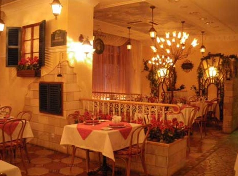 фотоснимок зала Рестораны Парижское кафе на 2 зала мест Краснодара